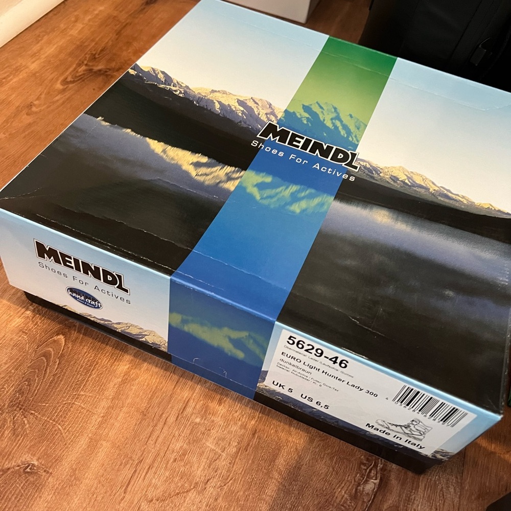 Meindl Hiking Shoe Size U.S. 6.5
